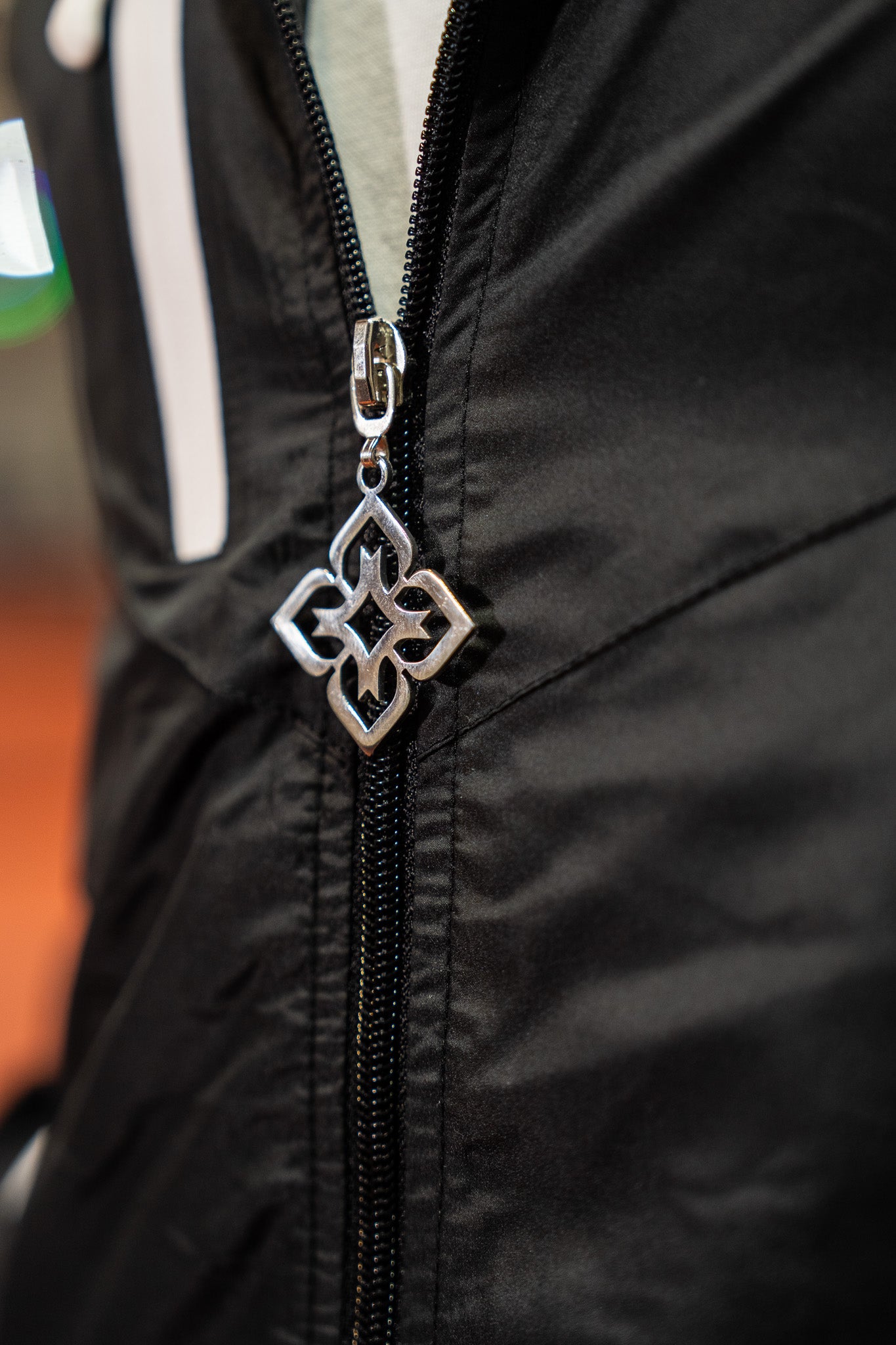 Aero Windbreaker - ONYX